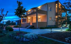 Guesthouse Miranda Np Krka
